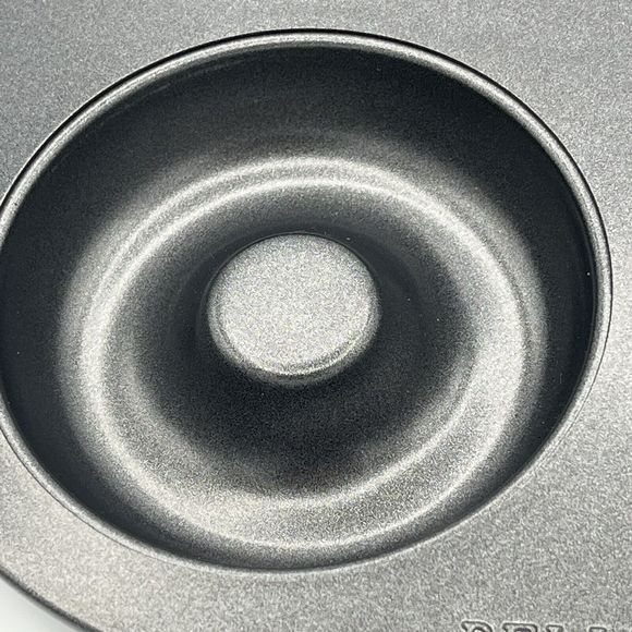 Bellemain 6 Cavity Donut Baking Pans 2-Pack 3” Diameter Homemade Doughnuts NWOT - Picture 3 of 7